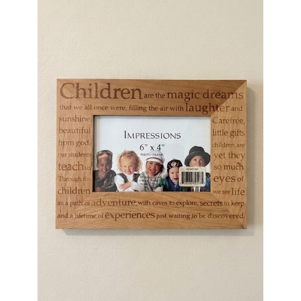 NWT Children Wood Picture Frame 6x4 Photo Display Mom Dad Baby Gift Mother’s Day